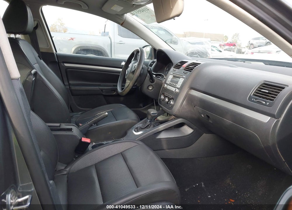 2010 VOLKSWAGEN JETTA LIMITED EDITION/SE/SEL VIN: 3VWRZ7AJ4AM150962