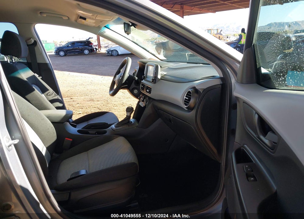 2020 HYUNDAI KONA SE VIN: KM8K12AA6LU586754