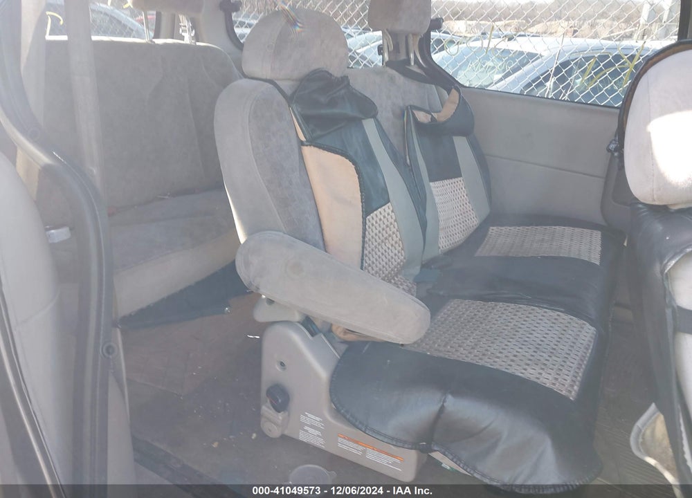 2002 NISSAN QUEST GXE VIN: 4N2ZN15TX2D819186