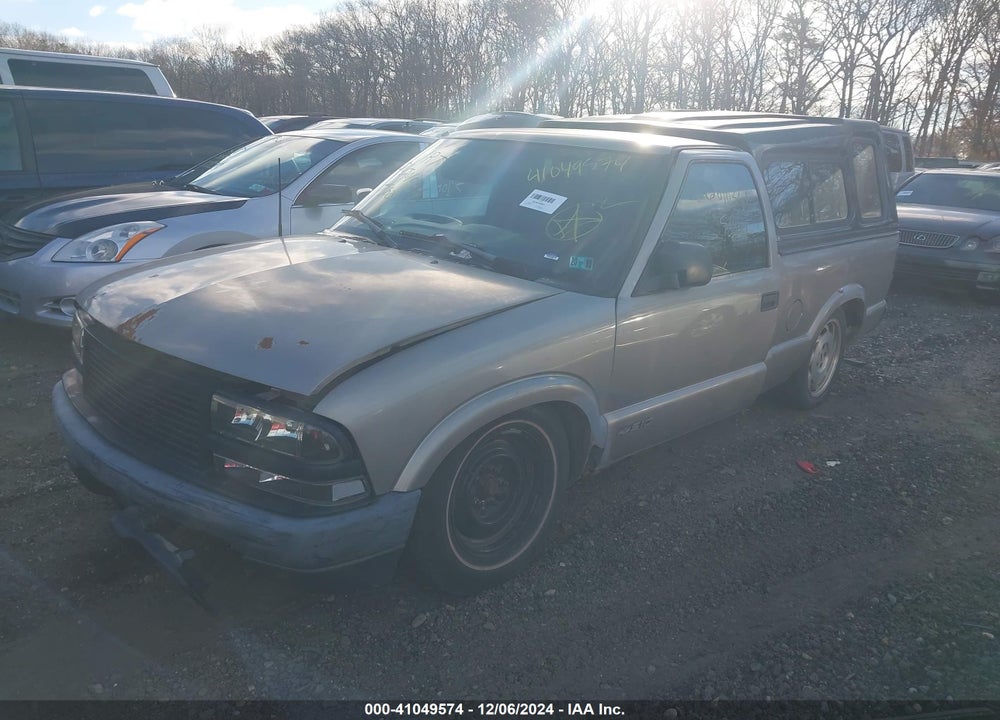 1998 CHEVROLET S-10 FLEETSIDE VIN: 1GCCS1448WK257172