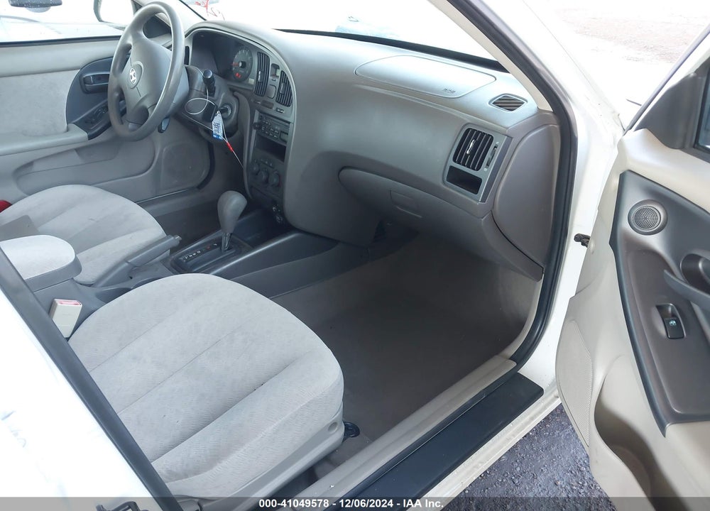 2005 HYUNDAI ELANTRA GLS/GT VIN: KMHDN46D15U169895
