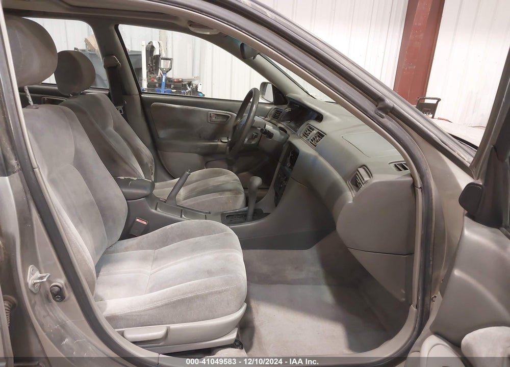1998 TOYOTA CAMRY LE V6 VIN: JT2BF22K8W0137321