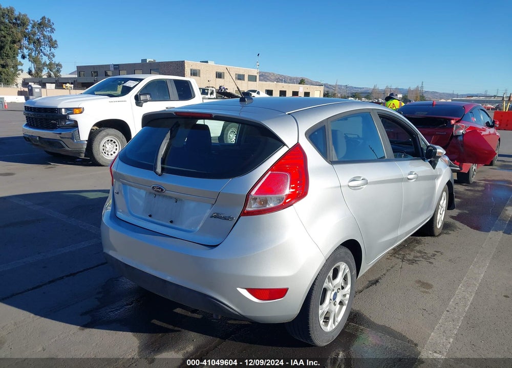 2015 FORD FIESTA SE VIN: 3FADP4EJ9FM186896