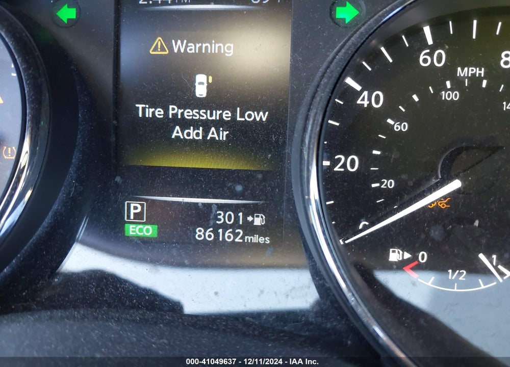 2017 NISSAN ROGUE S VIN: 5N1AT2MT4HC882064