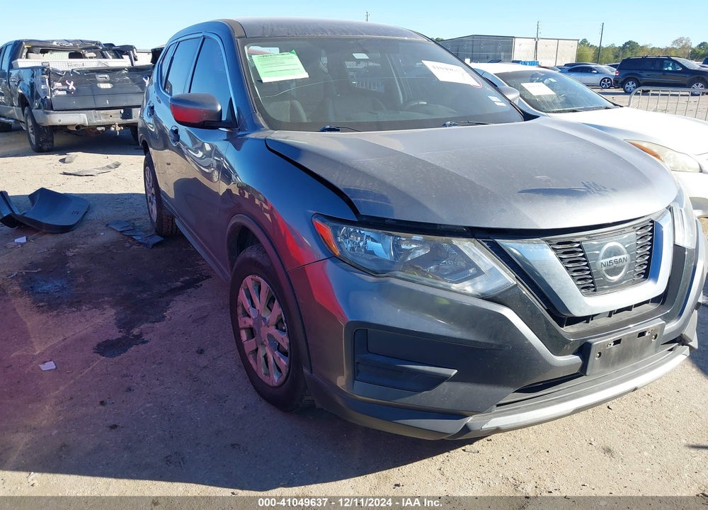2017 NISSAN ROGUE S VIN: 5N1AT2MT4HC882064