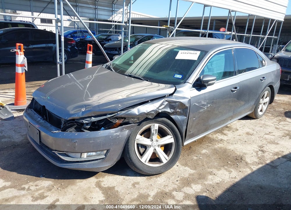 2015 VOLKSWAGEN PASSAT VIN: 1VWAS7A31FC099562