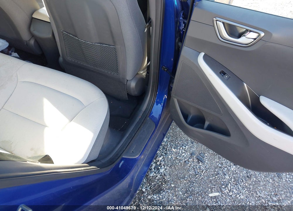 2021 HYUNDAI IONIQ HYBRID BLUE VIN: KMHC65LC3MU252852