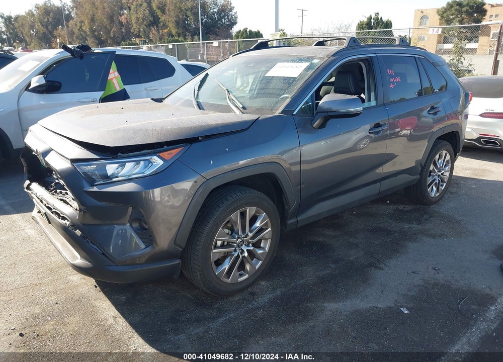 2021 TOYOTA RAV4 XLE PREMIUM VIN: 2T3C1RFV8MC137725