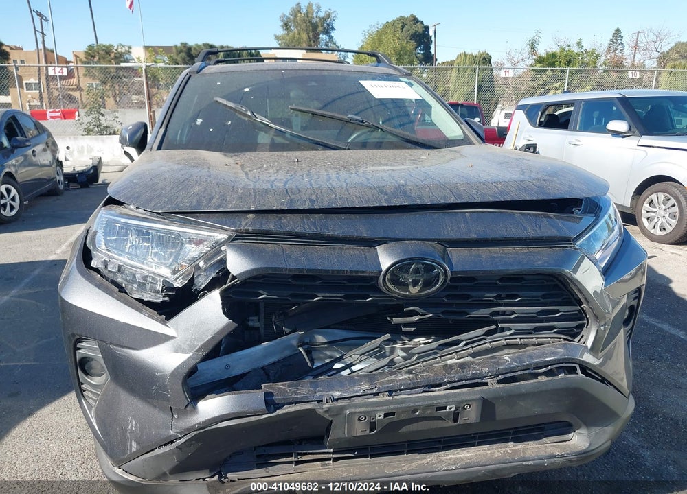 2021 TOYOTA RAV4 XLE PREMIUM VIN: 2T3C1RFV8MC137725