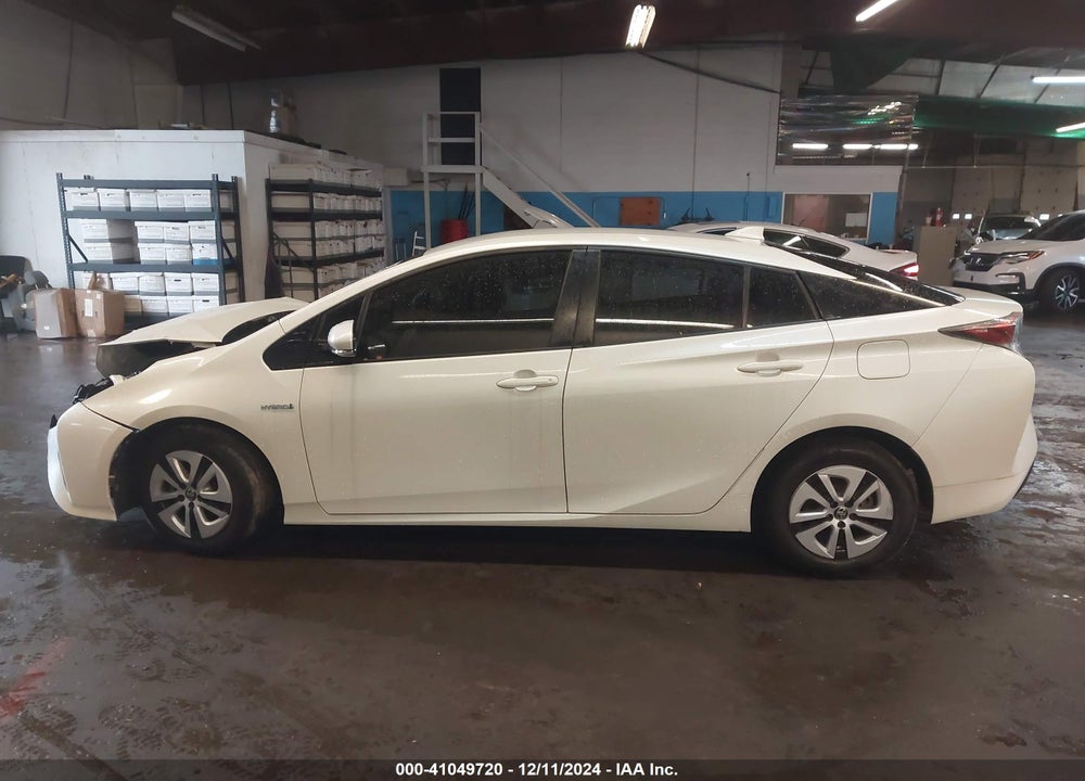 2016 TOYOTA PRIUS TWO ECO VIN: JTDKARFUXG3003923
