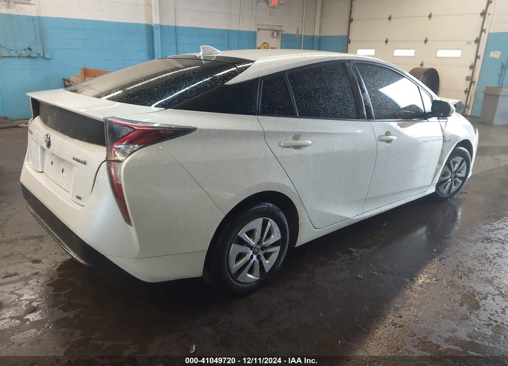2016 TOYOTA PRIUS TWO ECO VIN: JTDKARFUXG3003923