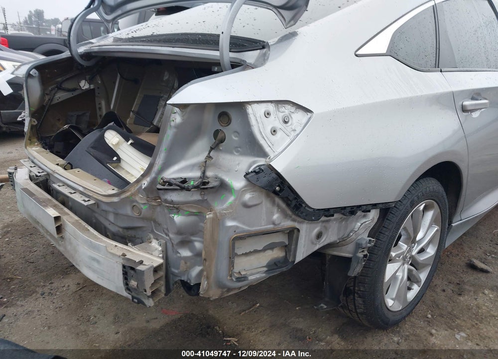 2018 HONDA ACCORD LX VIN: 1HGCV1F1XJA156757