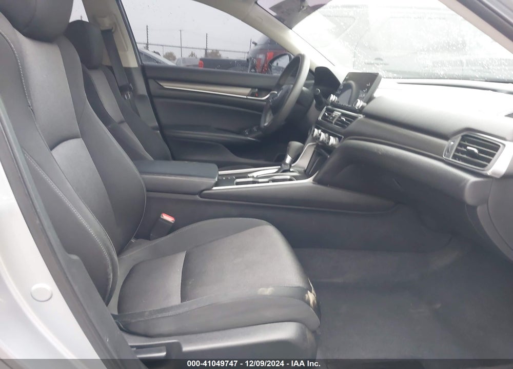 2018 HONDA ACCORD LX VIN: 1HGCV1F1XJA156757