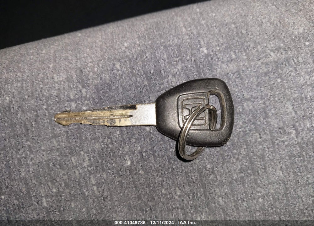 2002 HONDA ACCORD 2.3 VP VIN: 1HGCF866X2A013407