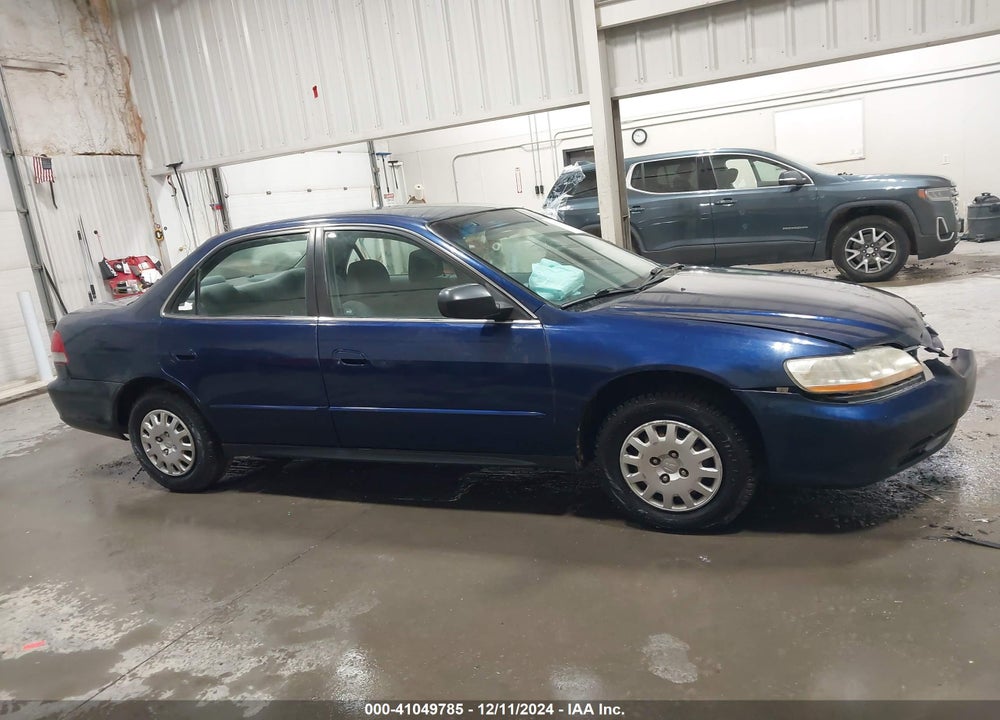 2002 HONDA ACCORD 2.3 VP VIN: 1HGCF866X2A013407
