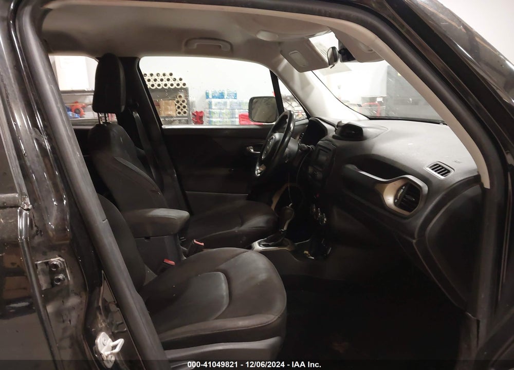 2016 JEEP RENEGADE LATITUDE VIN: ZACCJABT9GPD37567