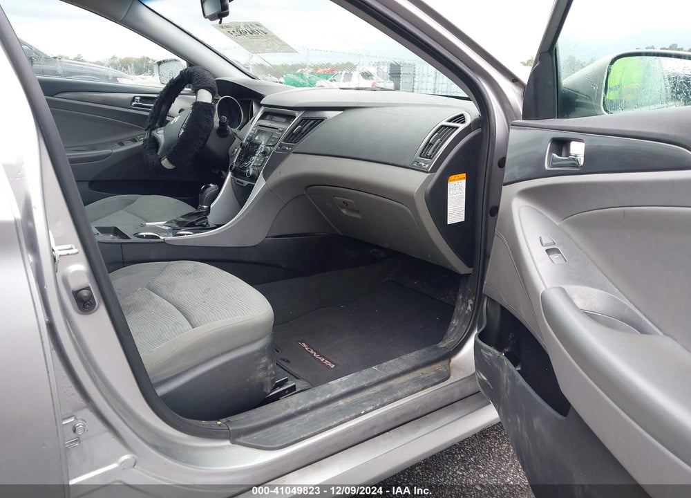 2012 HYUNDAI SONATA HYBRID VIN: KMHEC4A47CA027700