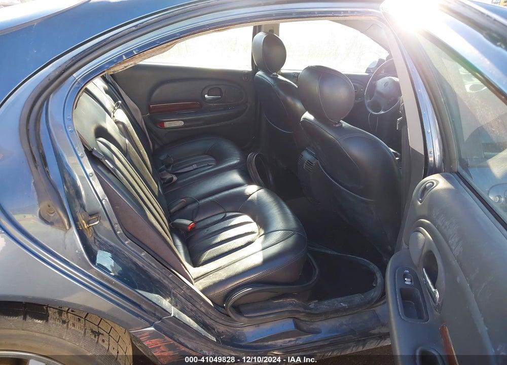 2000 CHRYSLER 300M VIN: 2C3HE66GXYH312690