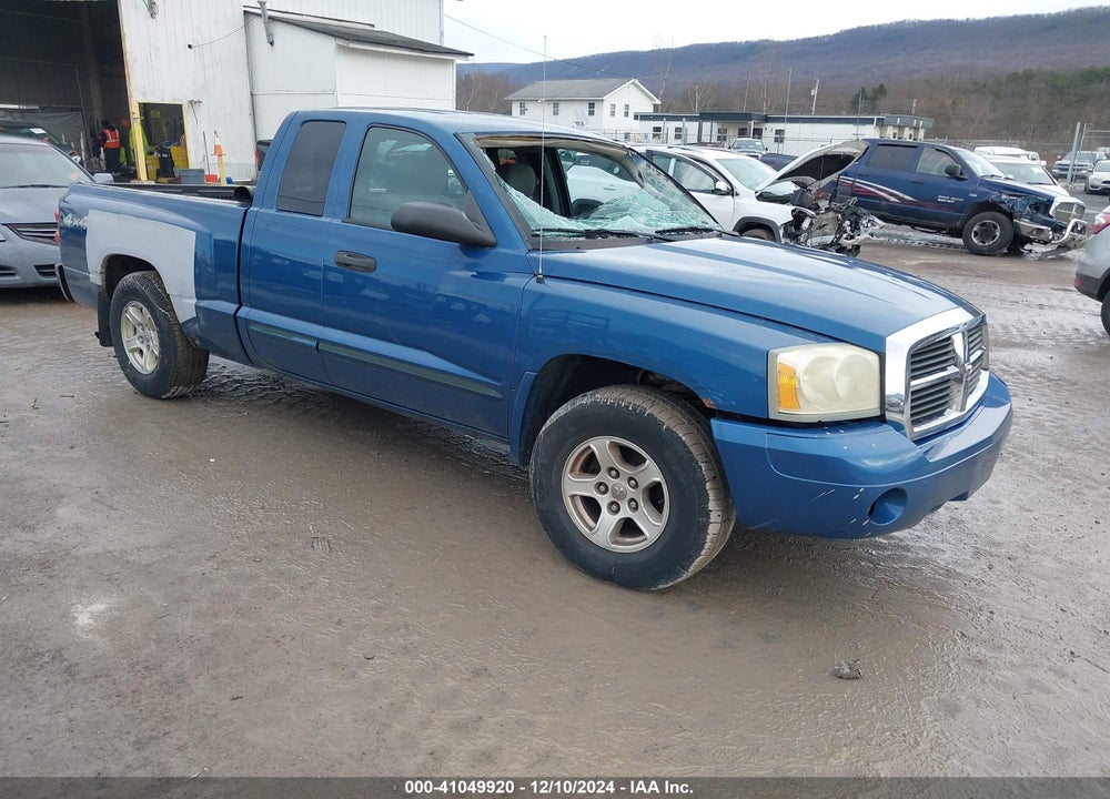 2005 DODGE DAKOTA SLT VIN: 1D7HW42N55S139172