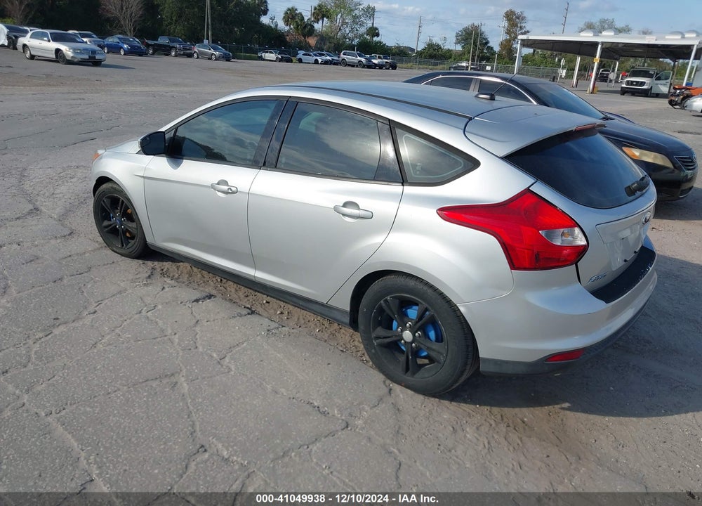 2014 FORD FOCUS SE VIN: 1FADP3K28EL273051