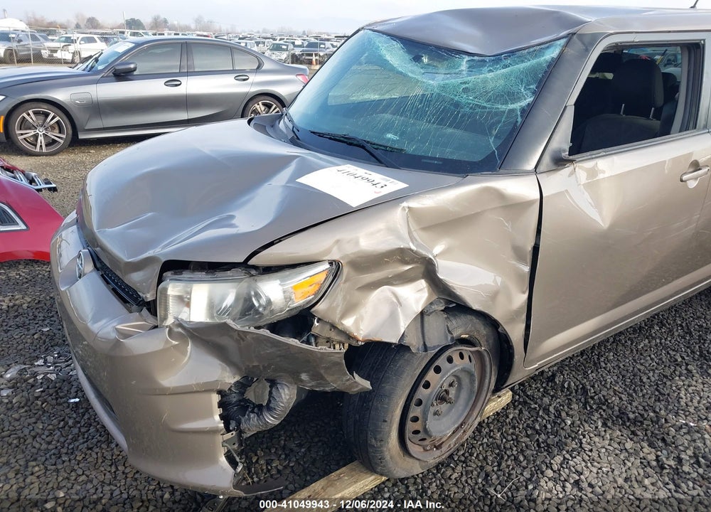 2013 SCION XB VIN: JTLZE4FE6DJ037917