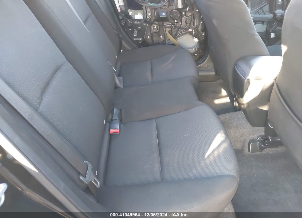 2011 MAZDA MAZDA3 VIN: JM1BL1UF8B1461190