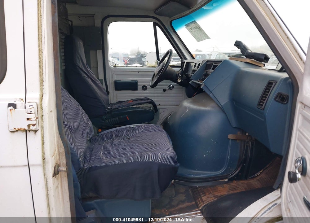 1993 GMC VANDURA G2500 VIN: 1GTEG25K8PF500874