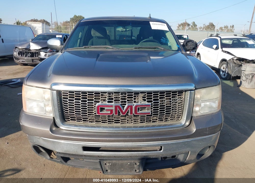 2011 GMC SIERRA 1500 SLE VIN: 1GTR1VE07BZ282324