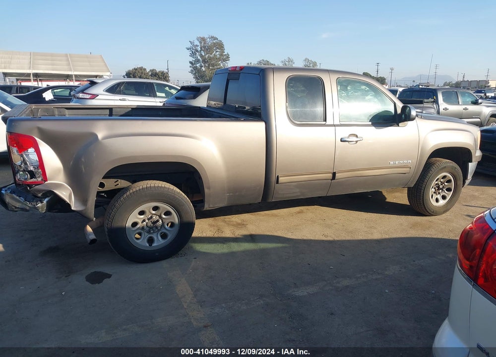 2011 GMC SIERRA 1500 SLE VIN: 1GTR1VE07BZ282324