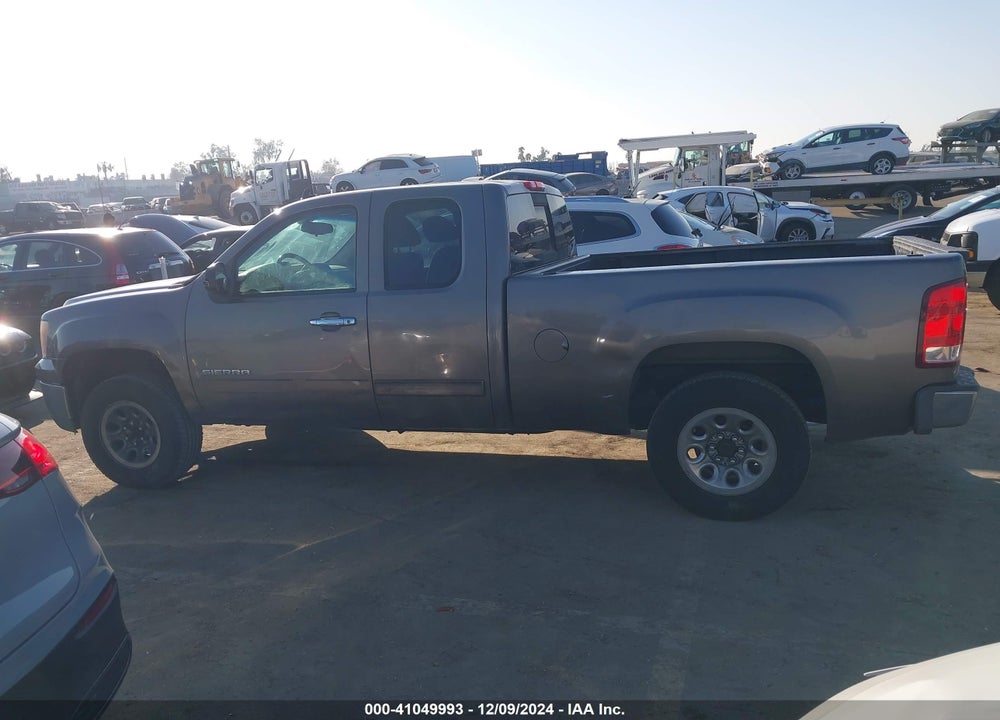 2011 GMC SIERRA 1500 SLE VIN: 1GTR1VE07BZ282324
