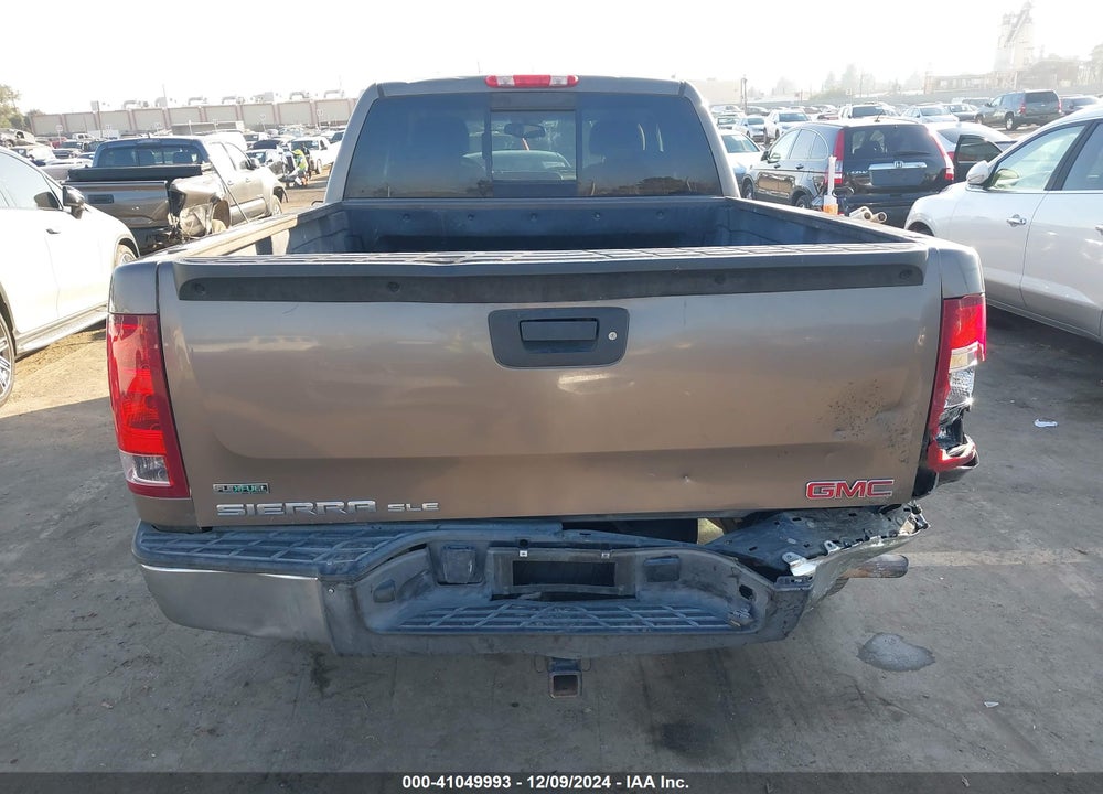 2011 GMC SIERRA 1500 SLE VIN: 1GTR1VE07BZ282324