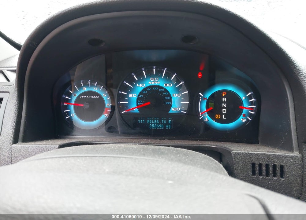 2010 FORD FUSION SE VIN: 3FAHP0HA3AR335188