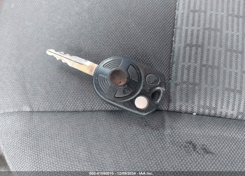2010 FORD FUSION SE VIN: 3FAHP0HA3AR335188