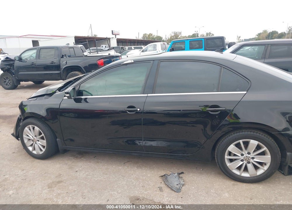 2015 VOLKSWAGEN JETTA 2.0L TDI SE VIN: 3VWLA7AJ2FM302189