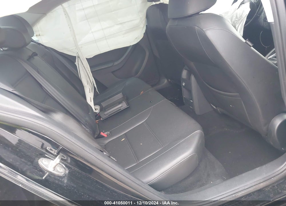 2015 VOLKSWAGEN JETTA 2.0L TDI SE VIN: 3VWLA7AJ2FM302189