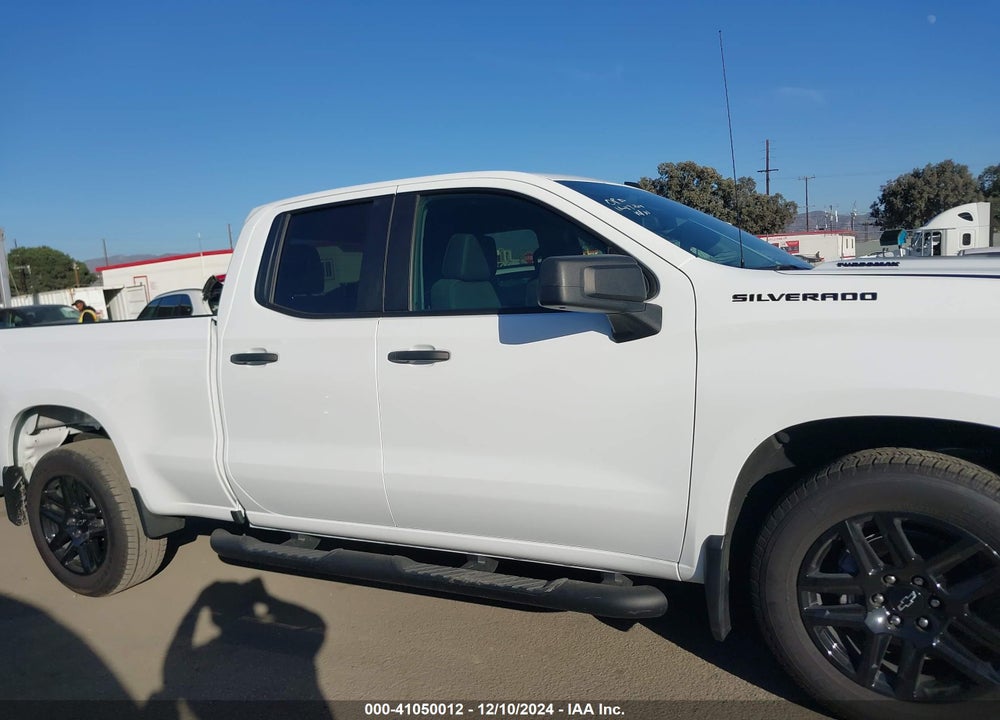 2024 CHEVROLET SILVERADO 1500 2WD STANDARD BED CUSTOM VIN: 1GCRABEK0RZ328439
