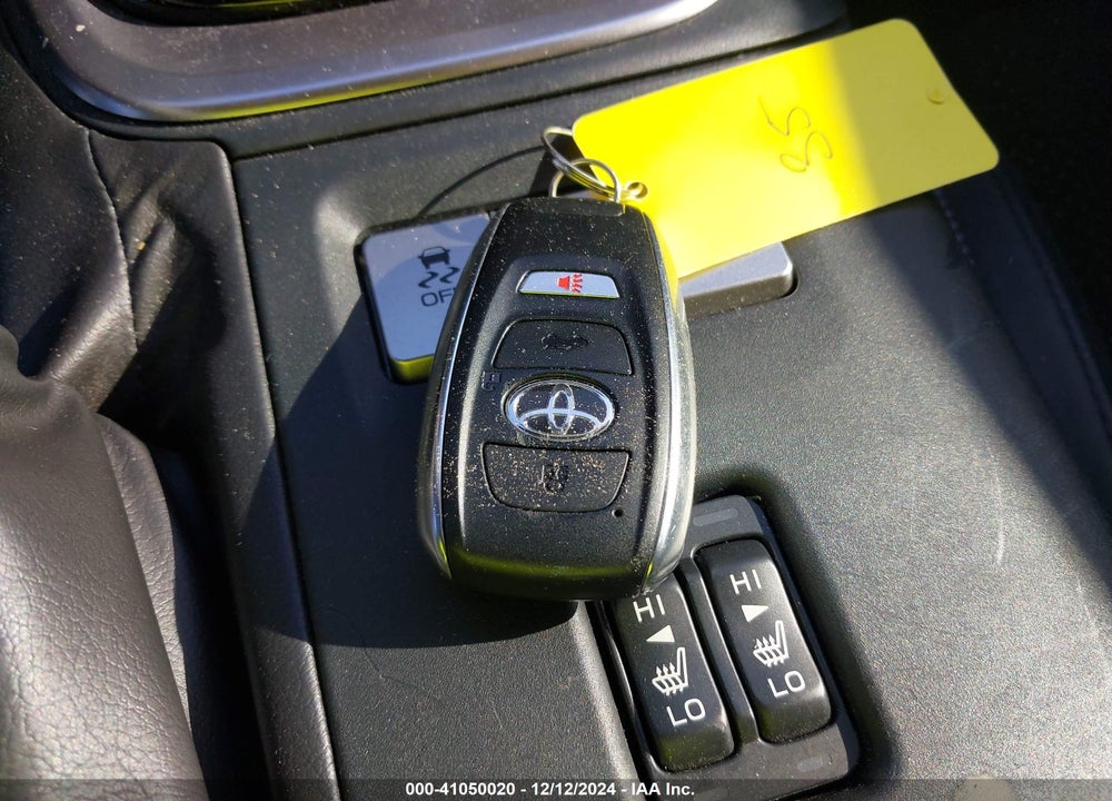 2024 TOYOTA GR 86 VIN: JF1ZNBE19R8750040