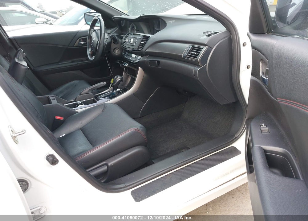2017 HONDA ACCORD SPORT SE VIN: 1HGCR2F1XHA076847