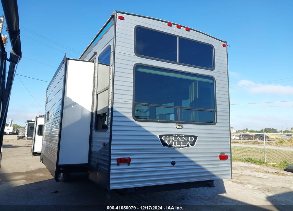 2022 SALEM OTHER VIN: 4X4TSM829NM030130