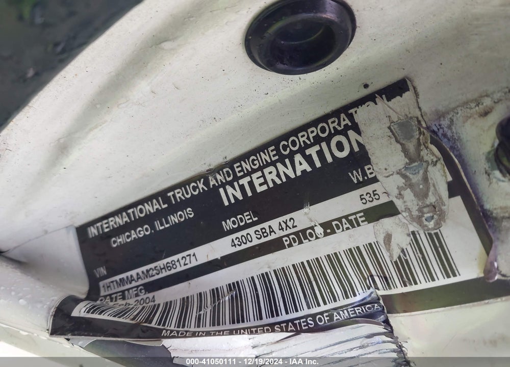 2005 INTERNATIONAL 4300 4300 VIN: 1HTMMAAM25H681271
