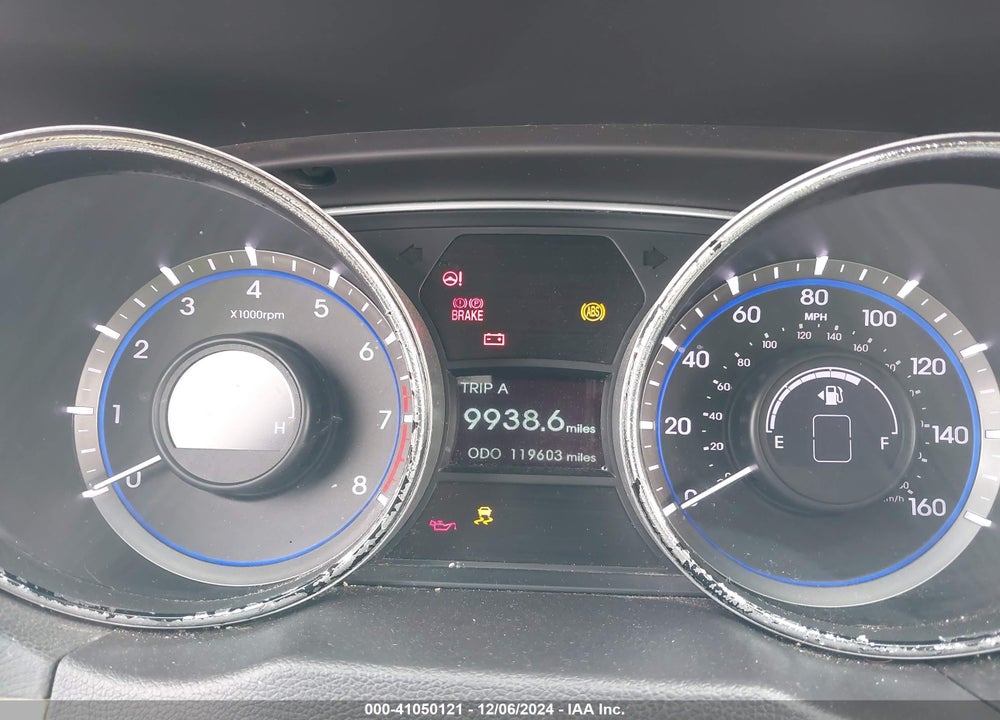2014 HYUNDAI SONATA VIN: 5NPEB4AC1EH925803