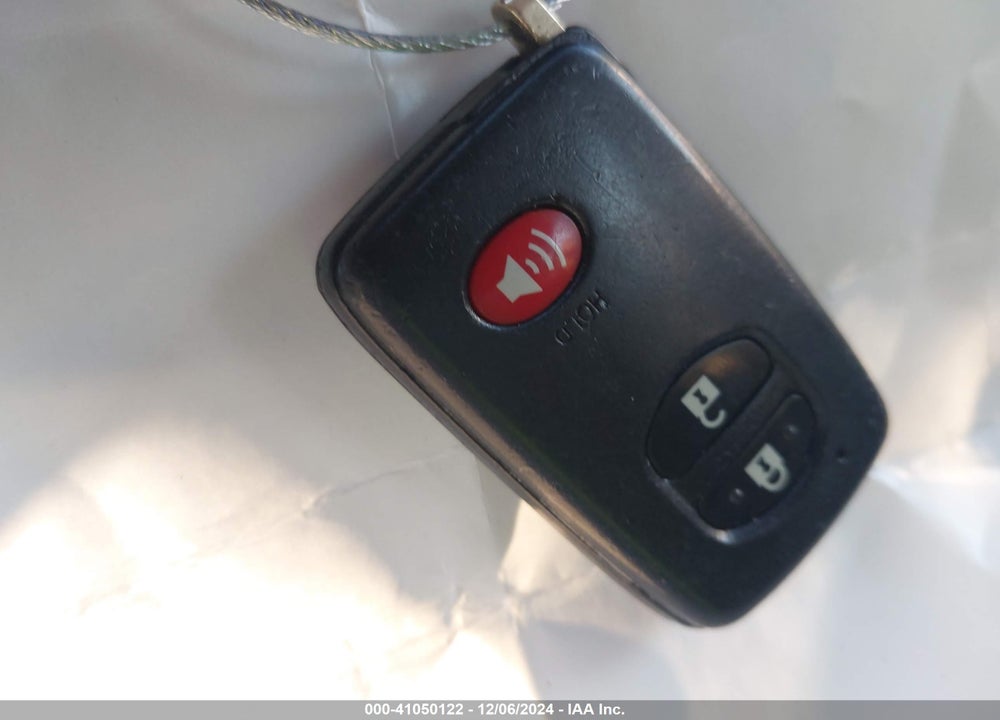 2013 TOYOTA PRIUS TWO VIN: JTDKN3DU5D1732648