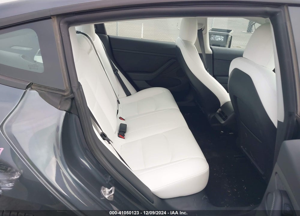 2022 TESLA MODEL 3 REAR-WHEEL DRIVE VIN: 5YJ3E1EAXNF360617