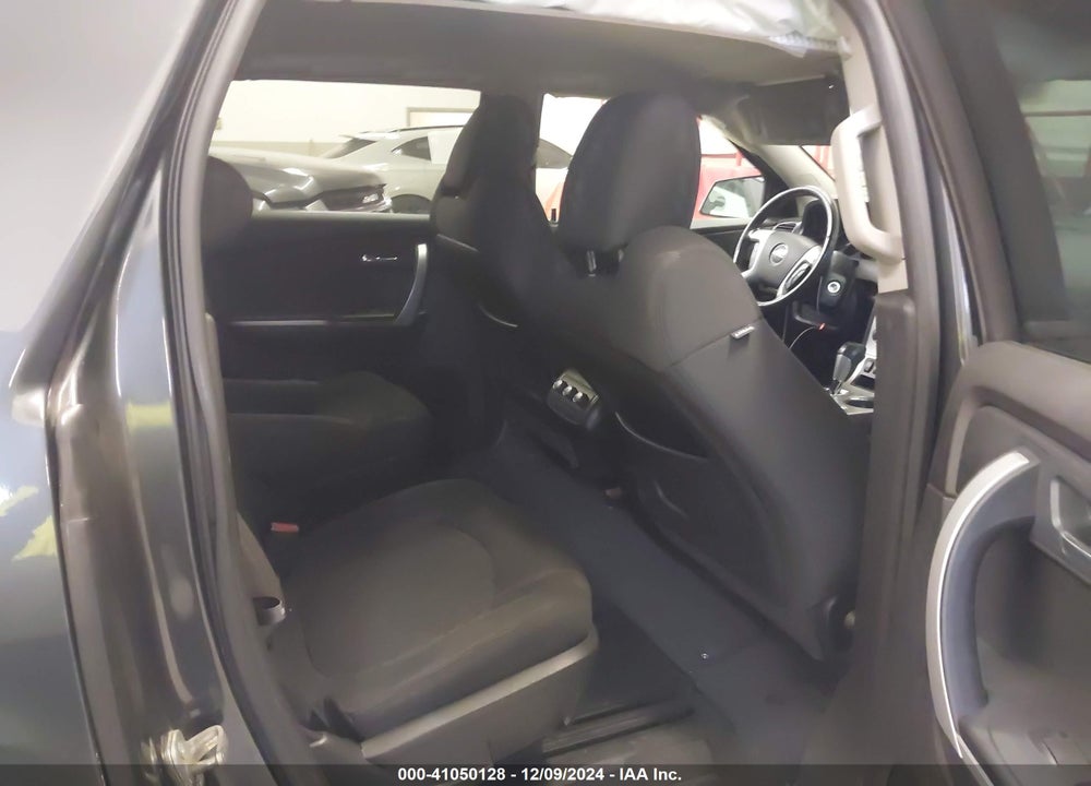 2011 GMC ACADIA SLE VIN: 1GKKVPED1BJ318080