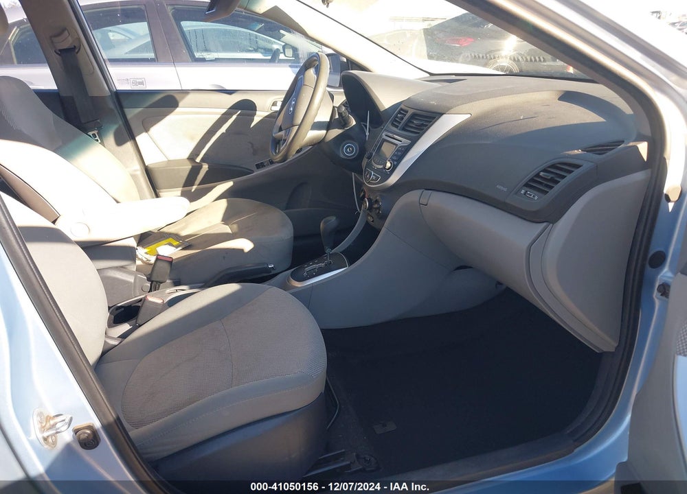 2013 HYUNDAI ACCENT GS VIN: KMHCT5AE2DU111882