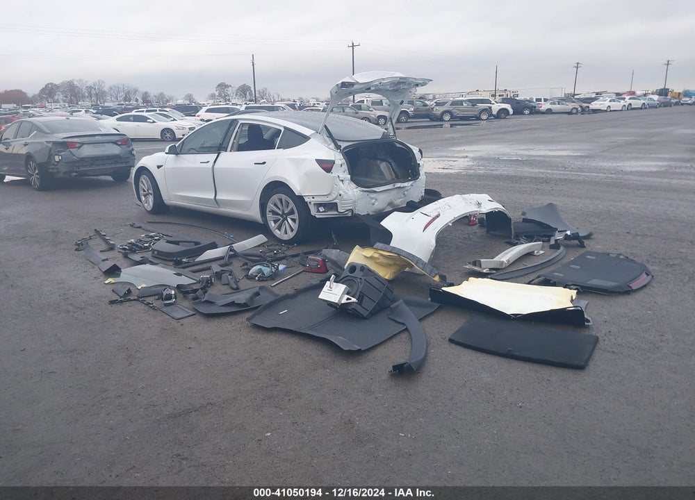 2021 TESLA MODEL 3 LONG RANGE DUAL MOTOR ALL-WHEEL DRIVE VIN: 5YJ3E1EBXMF999202