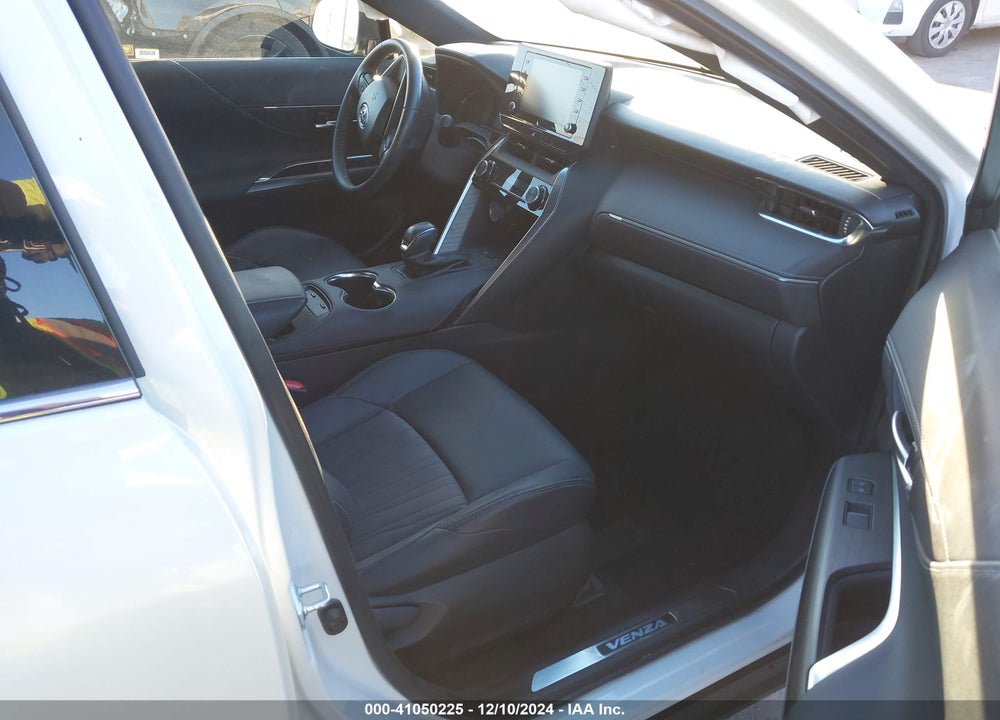 2021 TOYOTA VENZA XLE VIN: JTEAAAAH5MJ037827