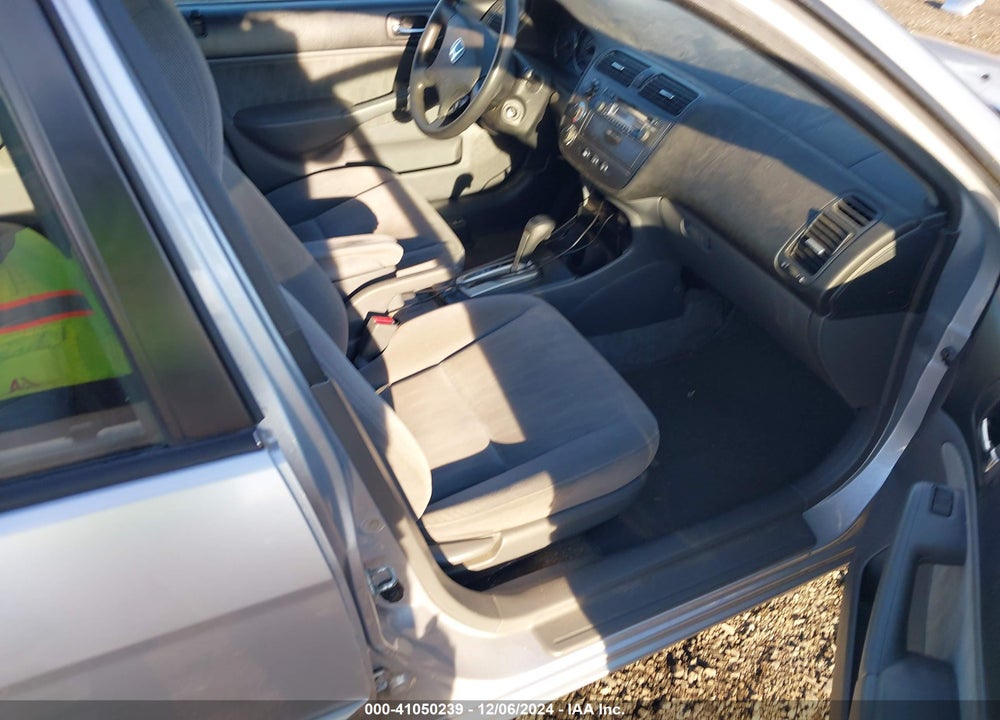 2003 HONDA CIVIC LX VIN: 2HGES16573H505253