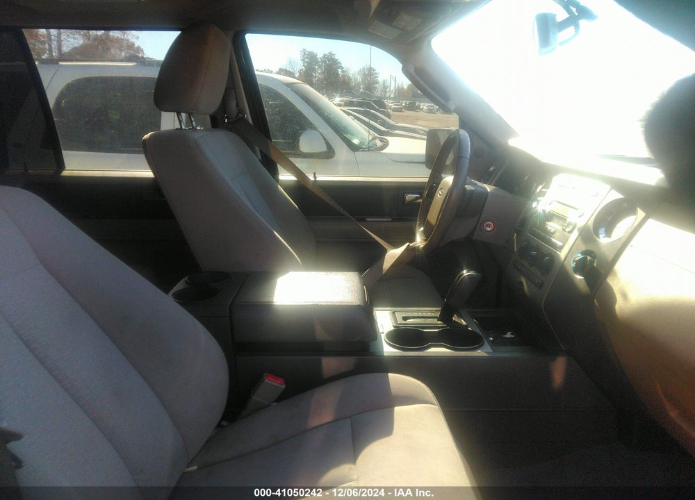 2010 FORD EXPEDITION XLT VIN: 1FMJU1F5XAEB71761
