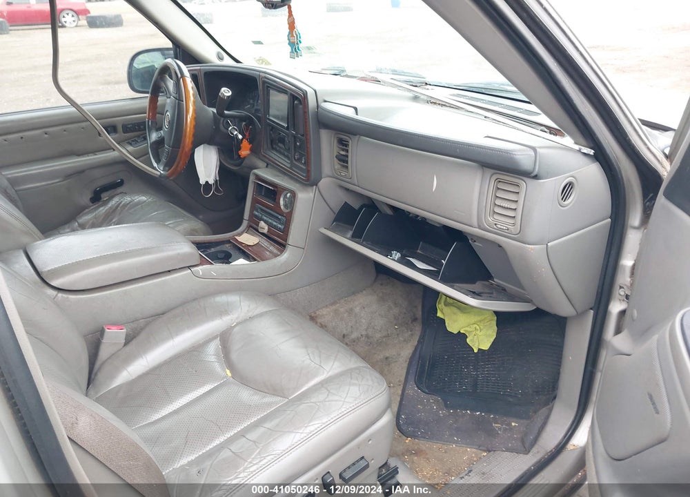 2004 CADILLAC ESCALADE STANDARD VIN: 1GYEK63N04R259545